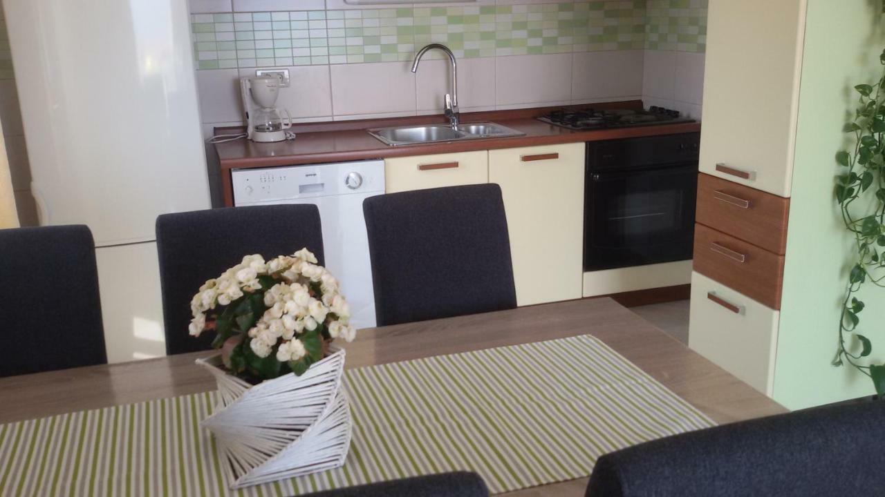 Apartments Marcic Bol Exterior foto